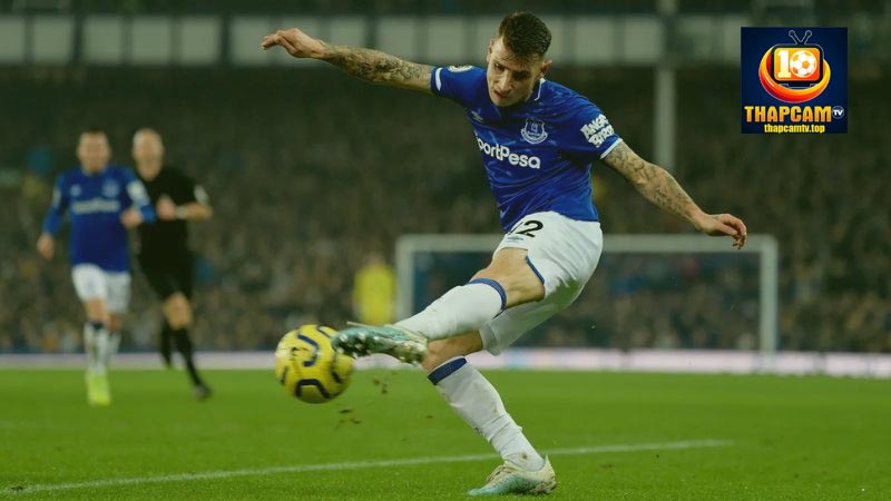 lucas digne tại everton
