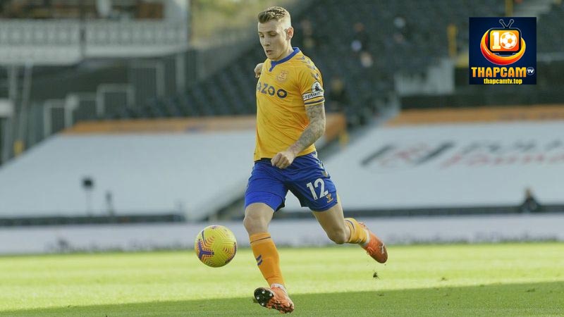 tiểu sử lucas digne
